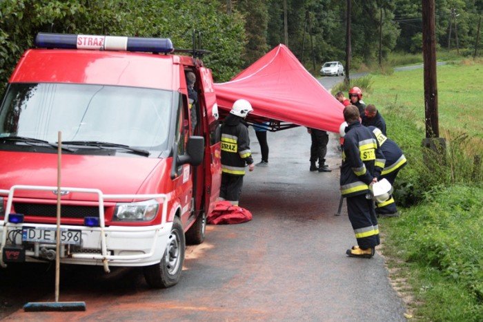 czoowe-zderzenie-busa-z-ciagnikiem-sa-ranni-aktualizacja-foto-48403