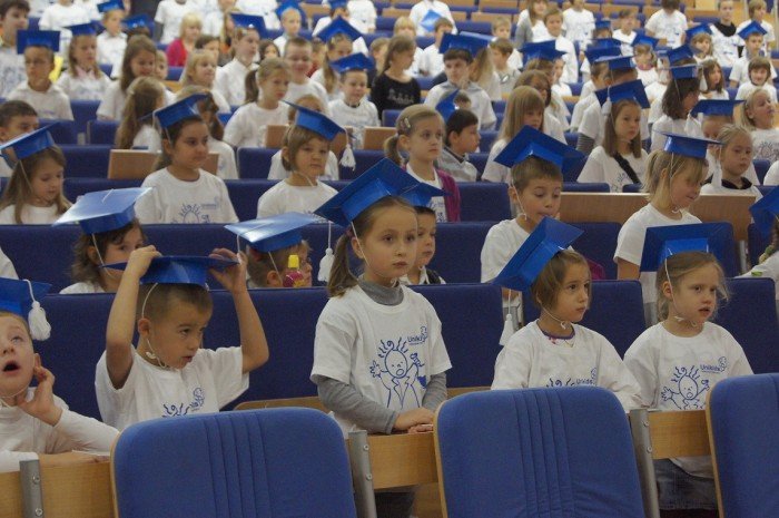 sedzia-wesoowska-na-naszym-uniwersytecie-dzieciecym-foto-48404