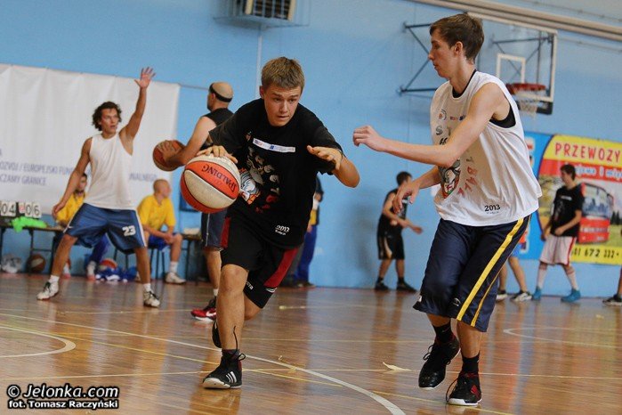 wyniki-iii-turnieju-jeleniogorskiego-streetballa-foto-48408