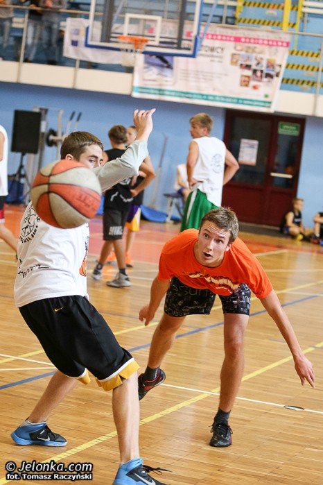 wyniki-iii-turnieju-jeleniogorskiego-streetballa-foto-48408
