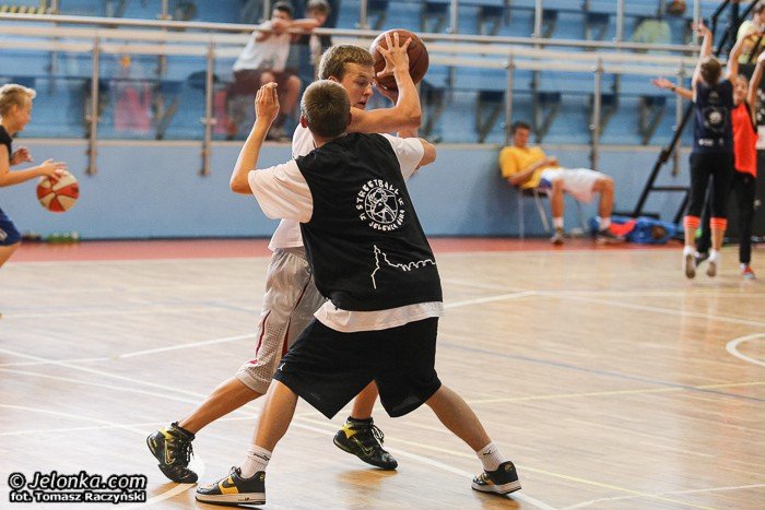 wyniki-iii-turnieju-jeleniogorskiego-streetballa-foto-48408
