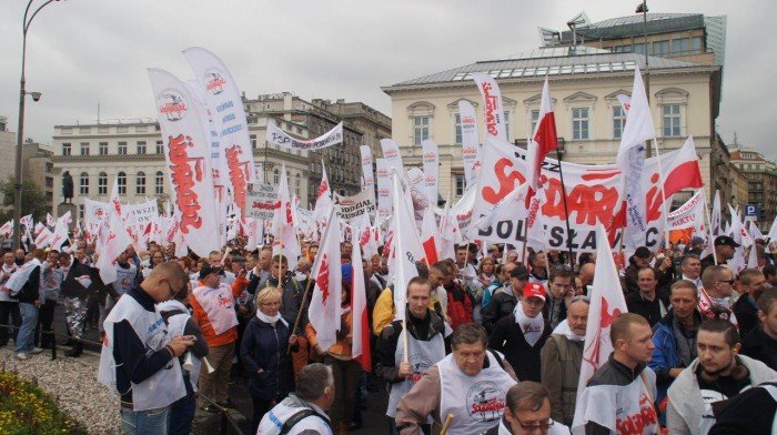 jeleniogorscy-zwiazkowcy-z-s-na-protescie-w-stolicy-foto-48450