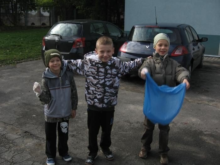 modzi-ruszyli-sprzatac-swiat-foto-48495