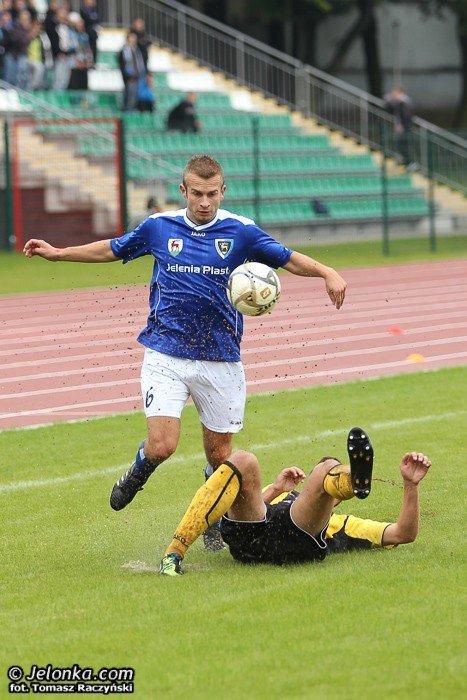 granica-pograzya-sie-przy-zotniczej-foto-48508