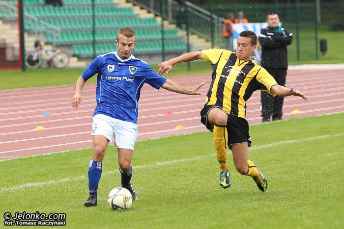 granica-pograzya-sie-przy-zotniczej-foto-48508
