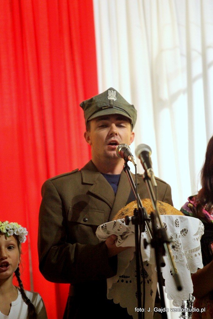 widowisko-artystyczne-i-festyn-w-maej-kamienicy-foto-48512