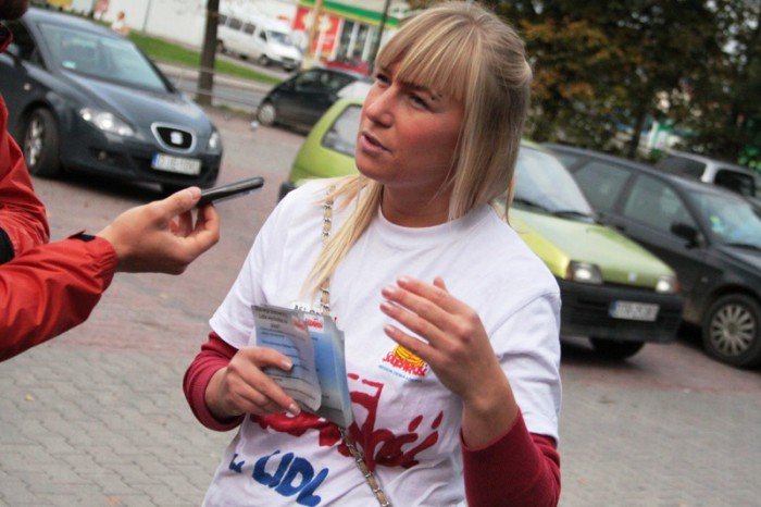 pikiety-pod-lidlami-o-godne-warunki-pracy-foto-48581