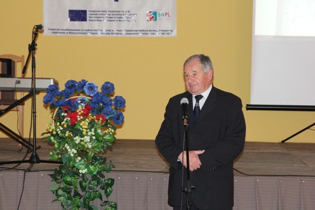 nowoczesne-centrum-dla-mieszkancow-i-lotnikow-foto-48598