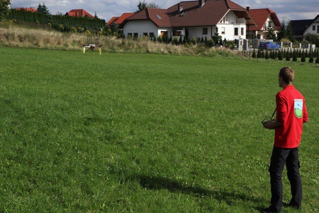 nowoczesne-centrum-dla-mieszkancow-i-lotnikow-foto-48598