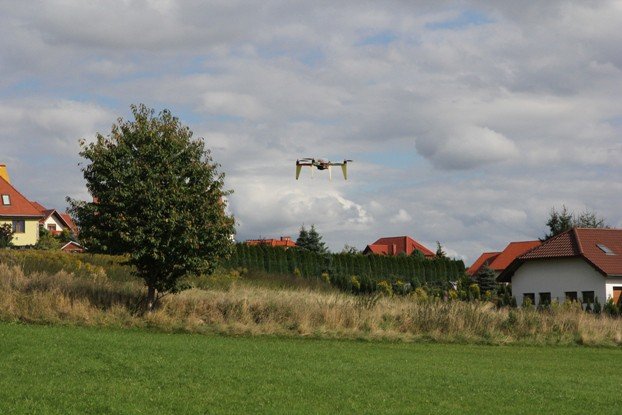 nowoczesne-centrum-dla-mieszkancow-i-lotnikow-foto-48598