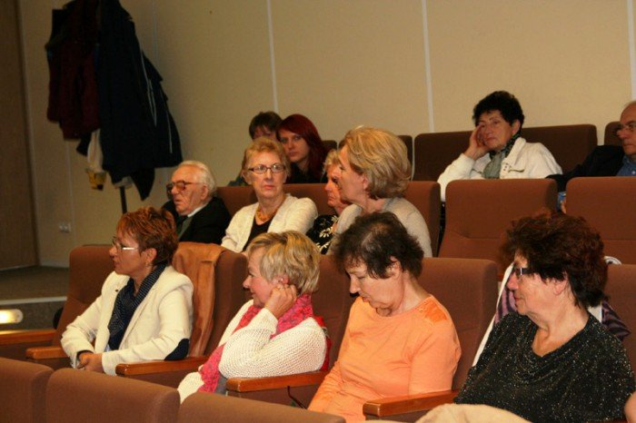 ufaj-ale-sprawdzaj-to-rada-nie-tylko-dla-seniorow-foto-48599