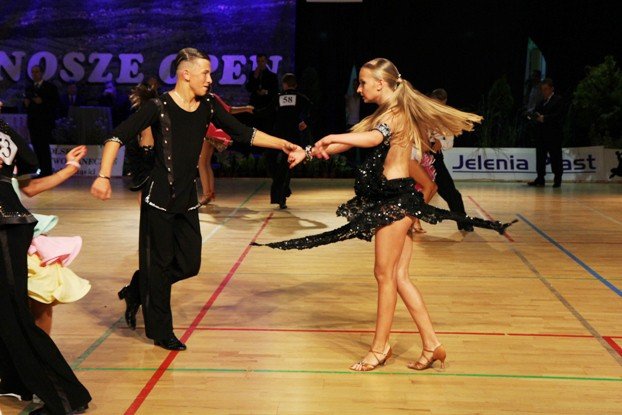 taneczna-maestria-na-turnieju-karkonosze-open-foto-48605