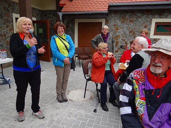 chojnik-zdobyty-w-marszu-seniora-foto-48612