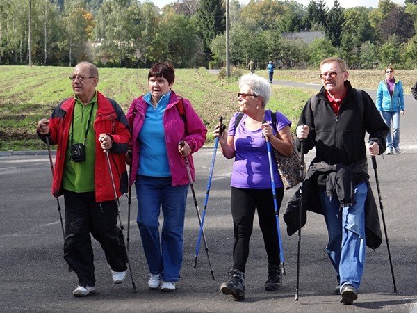 chojnik-zdobyty-w-marszu-seniora-foto-48612