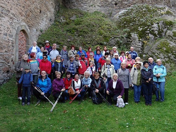 chojnik-zdobyty-w-marszu-seniora-foto-48612