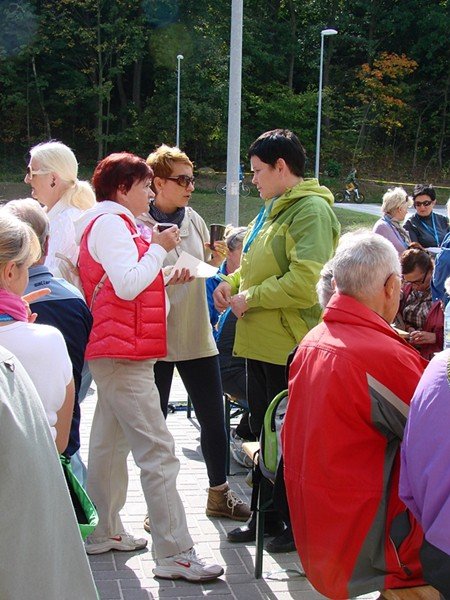 chojnik-zdobyty-w-marszu-seniora-foto-48612