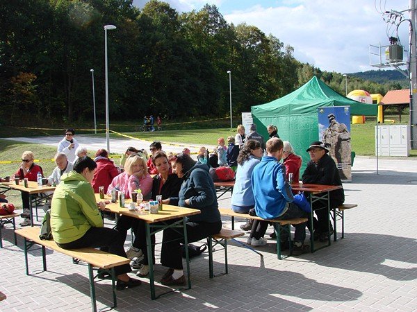 chojnik-zdobyty-w-marszu-seniora-foto-48612