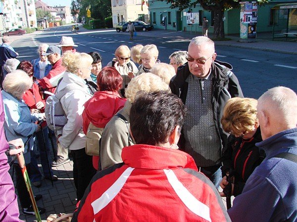 chojnik-zdobyty-w-marszu-seniora-foto-48612