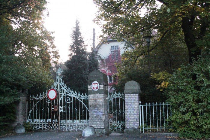 trwa-walka-o-zabobrzanski-paac-foto-48628