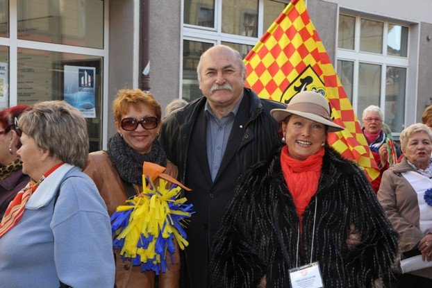 senioralia-tumna-parada-na-poczatek-a-potem-foto-48639