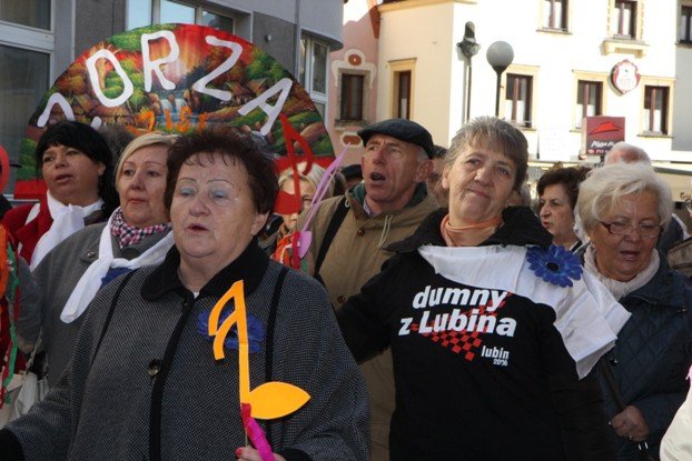 senioralia-tumna-parada-na-poczatek-a-potem-foto-48639