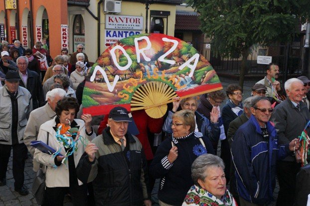 senioralia-tumna-parada-na-poczatek-a-potem-foto-48639