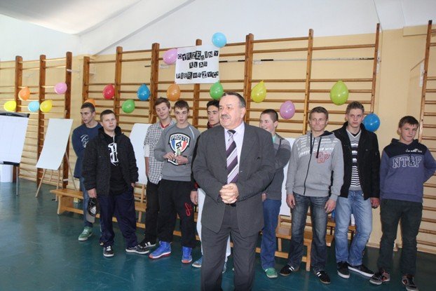 pasowanie-na-uczniow-i-otrzesiny-w-rzemiosach-foto-48673