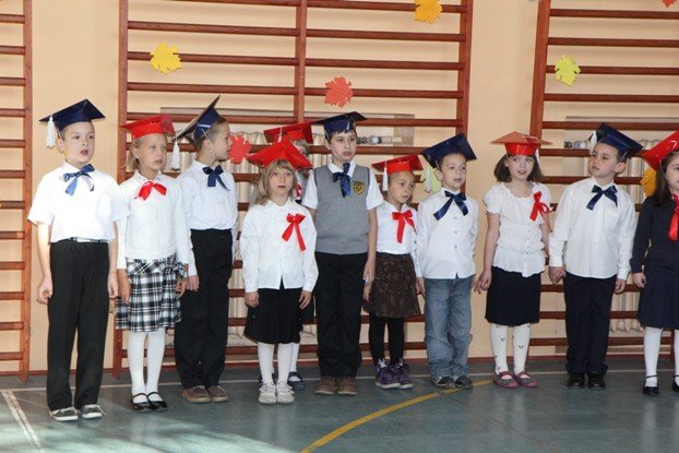 pasowanie-na-ucznia-w-siodemce-z-polonezem-foto-48699
