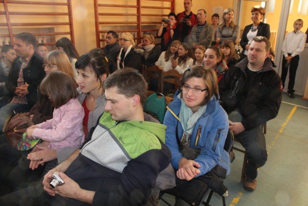 pasowanie-na-ucznia-w-siodemce-z-polonezem-foto-48699