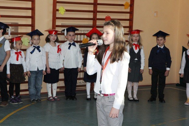 pasowanie-na-ucznia-w-siodemce-z-polonezem-foto-48699
