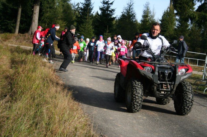 mistrzostwa-pod-szrenica-w-marszu-z-kijkami-foto-48728
