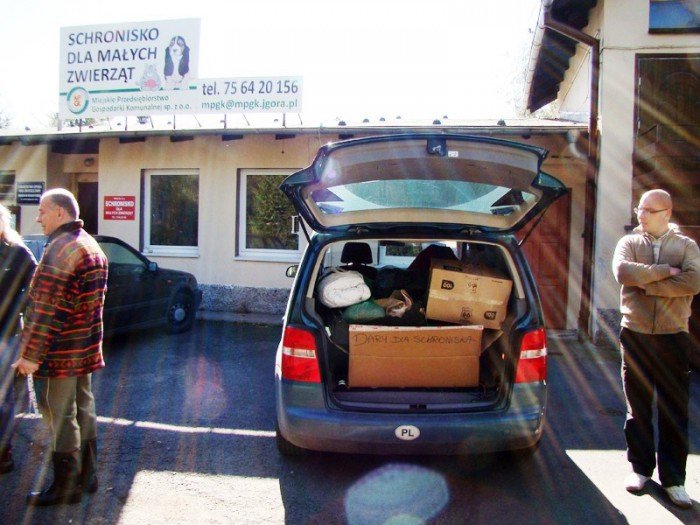 obdarowali-zwierzaki-ze-schroniska-foto-48747