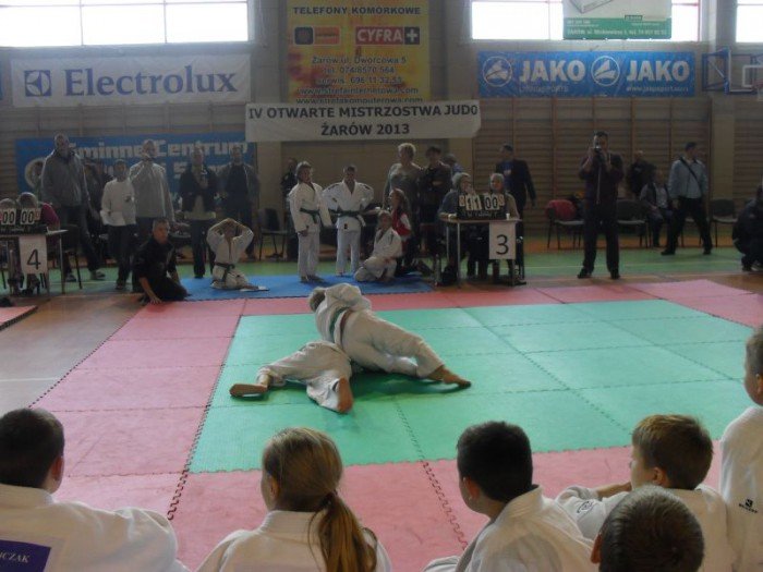 modzi-judocy-powalczyli-w-zarowie-foto-48751