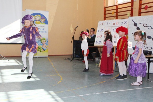 ratuja-dzieciom-wzrok-od-jedenastu-lat-foto-48757