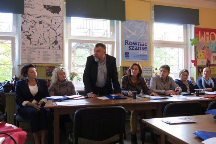 bya-debata-o-szansach-modych-ze-wsi-foto-48796