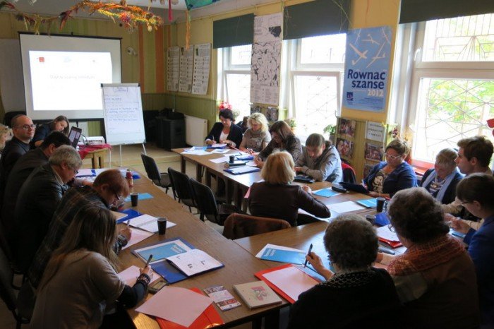 bya-debata-o-szansach-modych-ze-wsi-foto-48796