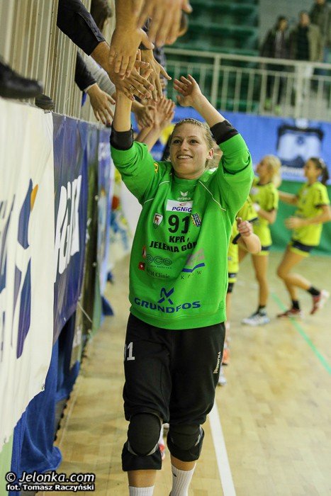 przy-zotniczej-demolka-w-roli-gownej-mariolka-foto-48823