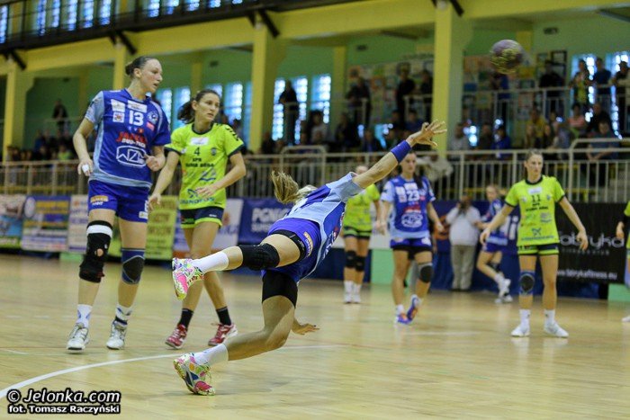 przy-zotniczej-demolka-w-roli-gownej-mariolka-foto-48823