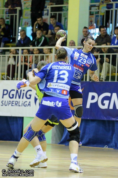przy-zotniczej-demolka-w-roli-gownej-mariolka-foto-48823