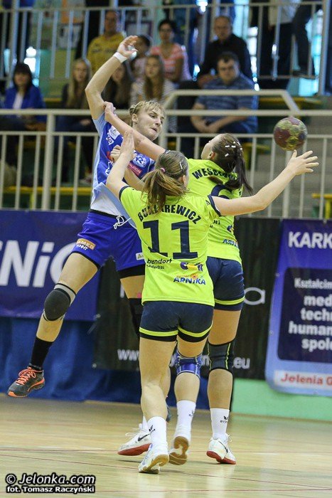 przy-zotniczej-demolka-w-roli-gownej-mariolka-foto-48823