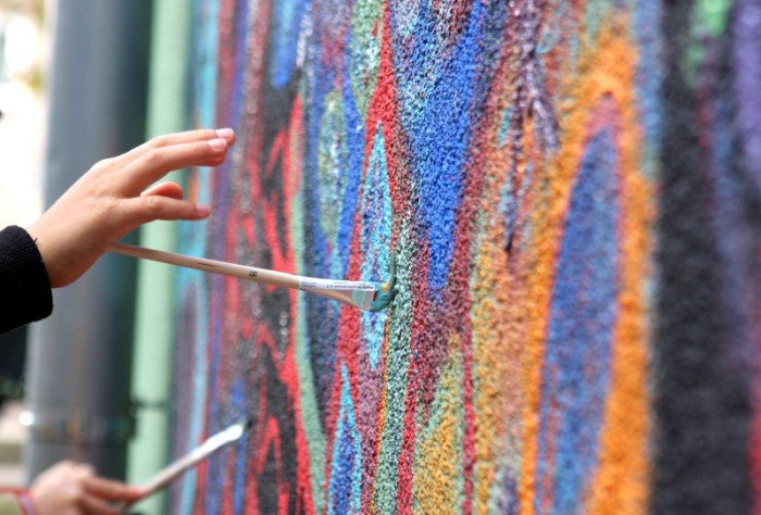 modzi-artysci-stworzyli-murale-w-sobieszowie-foto-48849