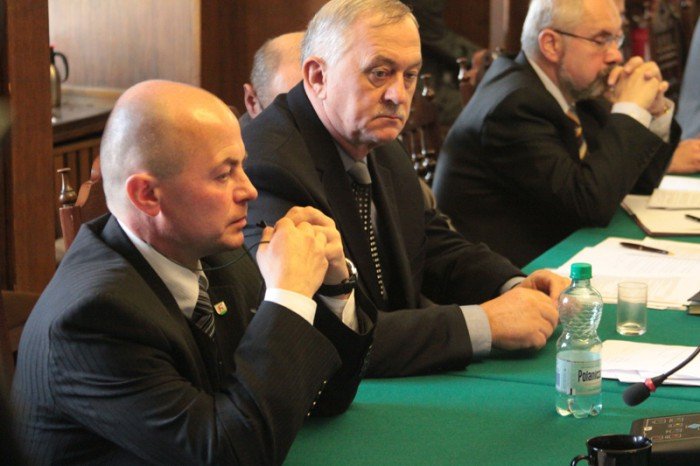 opozycja-o-nowej-podwyzce-to-jazda-po-bandzie-foto-48903
