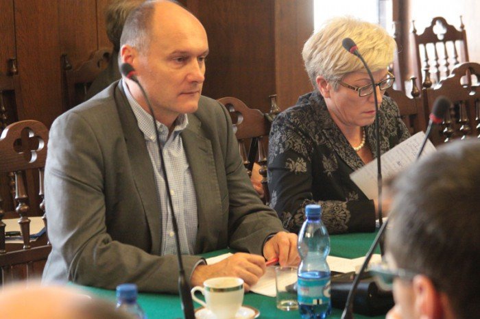 opozycja-o-nowej-podwyzce-to-jazda-po-bandzie-foto-48903