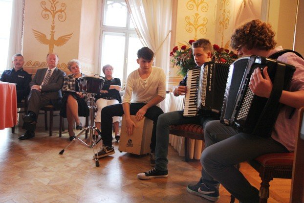 gratulacje-dla-nauczycieli-z-naszego-powiatu-foto-48918