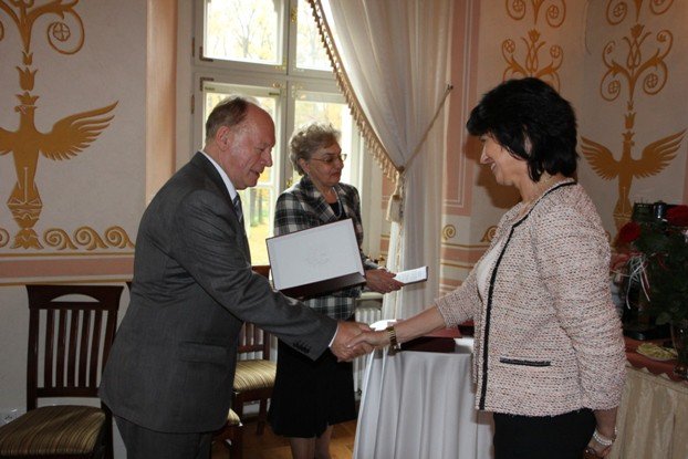 gratulacje-dla-nauczycieli-z-naszego-powiatu-foto-48918