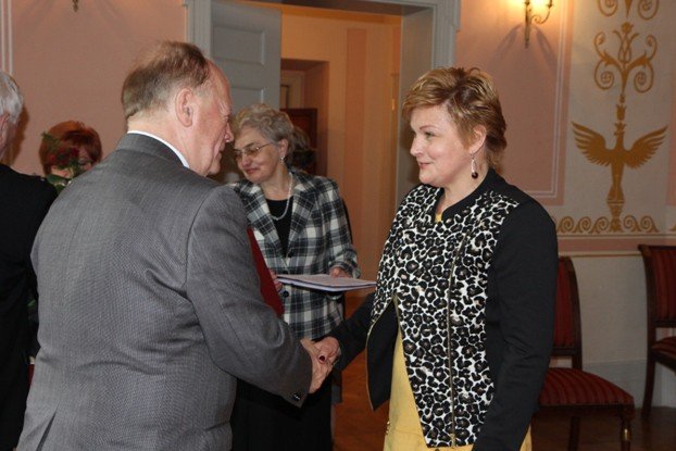 gratulacje-dla-nauczycieli-z-naszego-powiatu-foto-48918