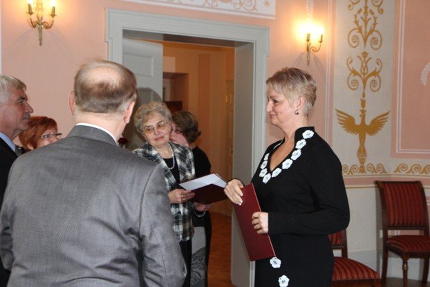 gratulacje-dla-nauczycieli-z-naszego-powiatu-foto-48918