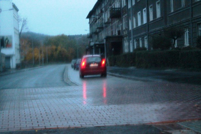 beda-kary-za-opoznienia-na-osiedlu-robotniczym-foto-48919