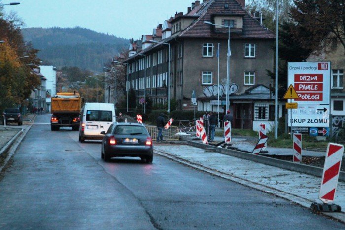 beda-kary-za-opoznienia-na-osiedlu-robotniczym-foto-48919