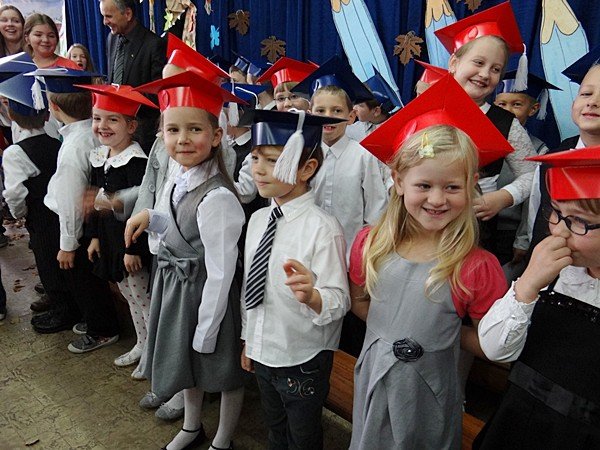 pasowanie-pierwszaczkow-w-sobieszowie-foto-48984